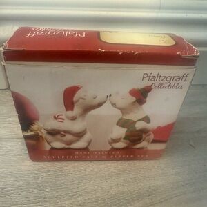 Pfaltzgraff Collectibles Salt & Pepper Set, Polar Bear Salt & Pepper Shakers